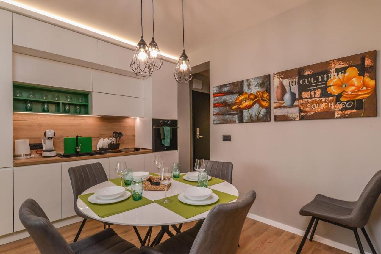 Urban Eden - Lux & Style, 2-Bedroom, 2-Bathroom Sofia Esterno foto